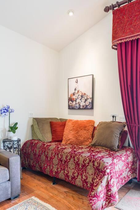 Entire Second Flr - Santa Monica Luxury Roman Villa Los Angeles Exterior photo